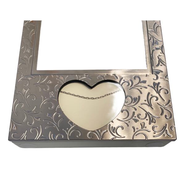 NIB Heart of Motherhood Sentimental Picture Frame - Picture 2 of 6